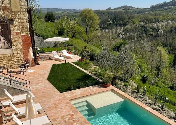 Relais Dal Cavaliere فندق Castellino (Asti)